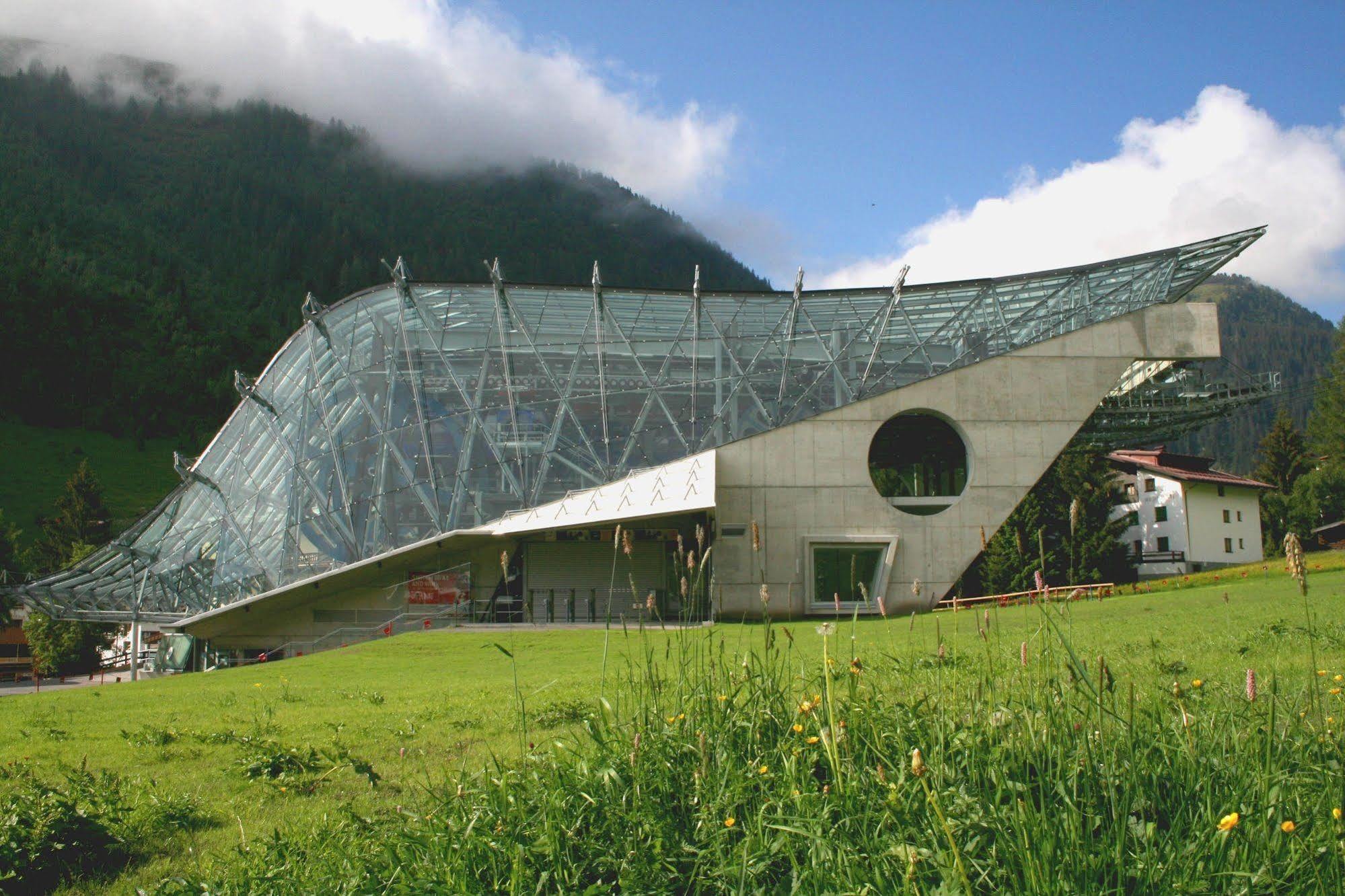 Pension Helvetia Sankt Anton am Arlberg Exterior photo